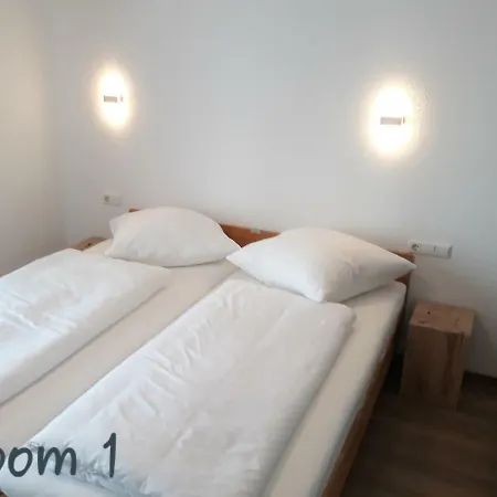 Modernes Apartment Metzingen Mittelstadt Esterno foto